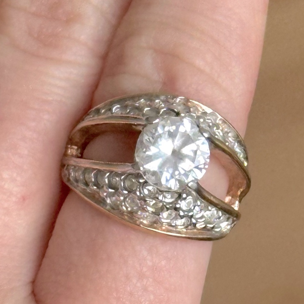 Anthropologie Vintage inspired cocktail ring